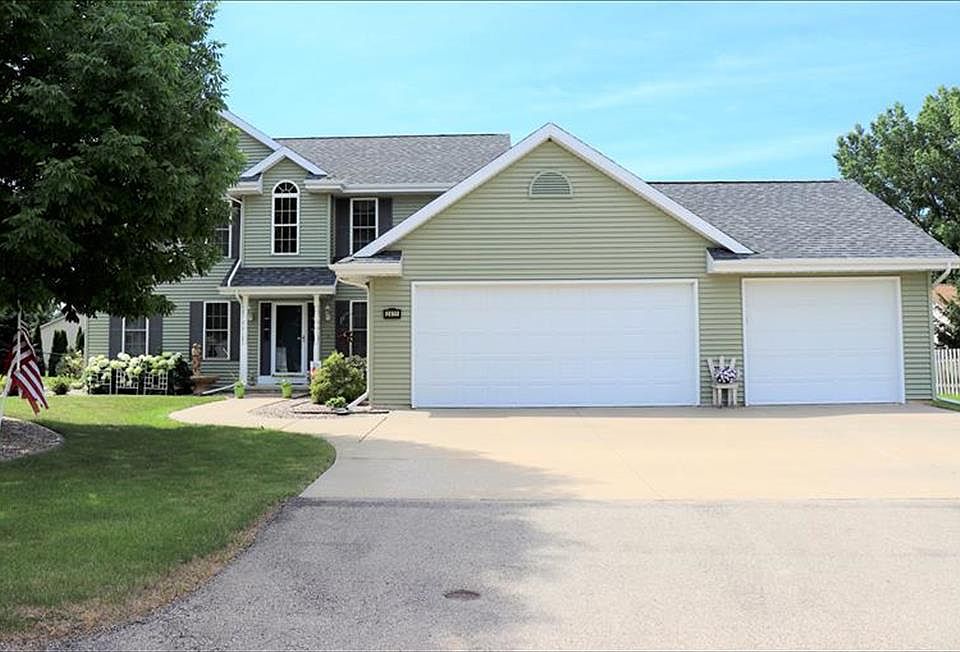1st image of 2411 Red Fescue Ct