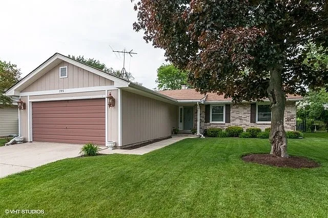 755 Tennyson Dr photo 1