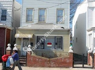 8812 80th St, Woodhaven, NY 11421