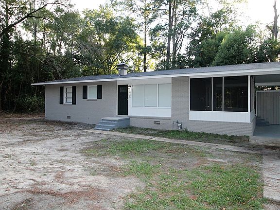 3rd image of 1820 Canterbury Dr