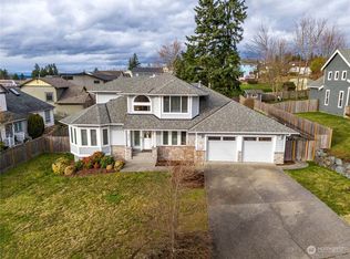 6913 37th Pl NE, Marysville, WA