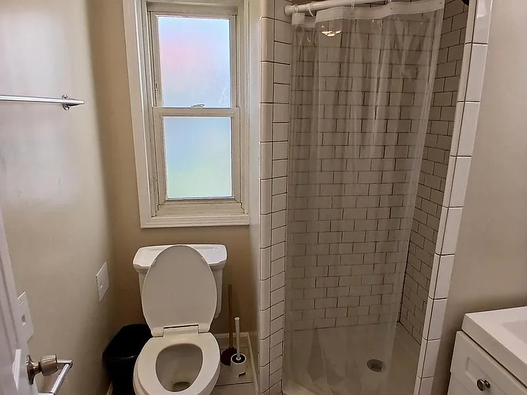 8704 Rhode Island Ave — Photo 14