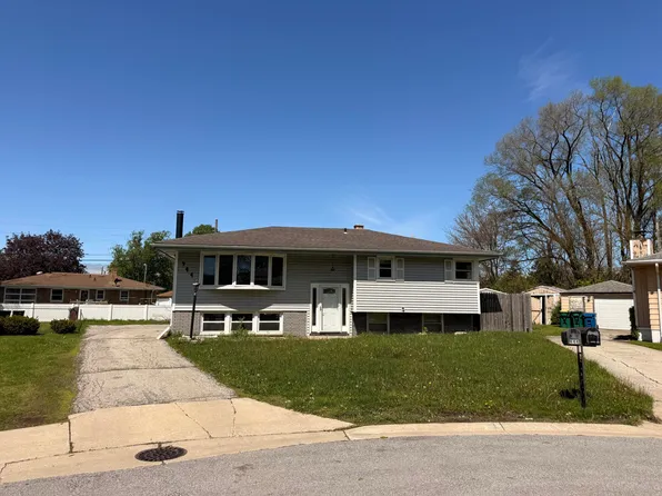 944 W 54th Pl, Merrillville, IN 46410