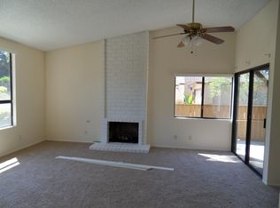 863 Willow Tree Ln, Fallbrook, CA 92028