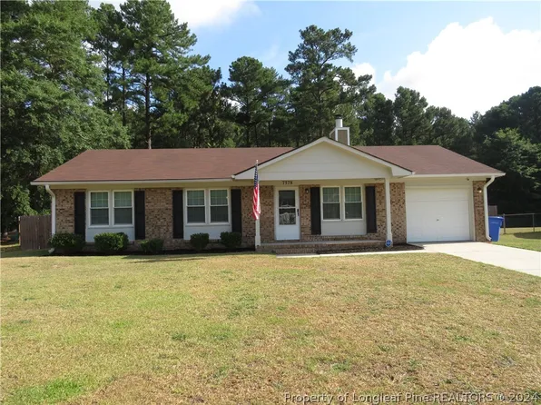 7578 Beverly Dr, Fayetteville, NC 28314