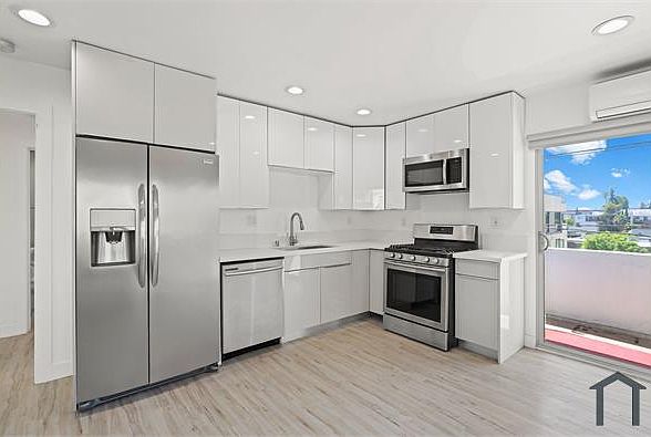 1st image of 249 S Coronado St APT 6