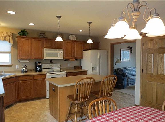 4th image of 310 Brookstone Dr