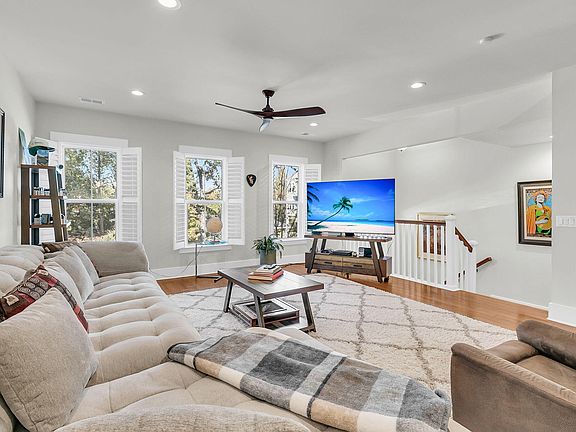 3rd image of 1903 Carolina Towne Ct