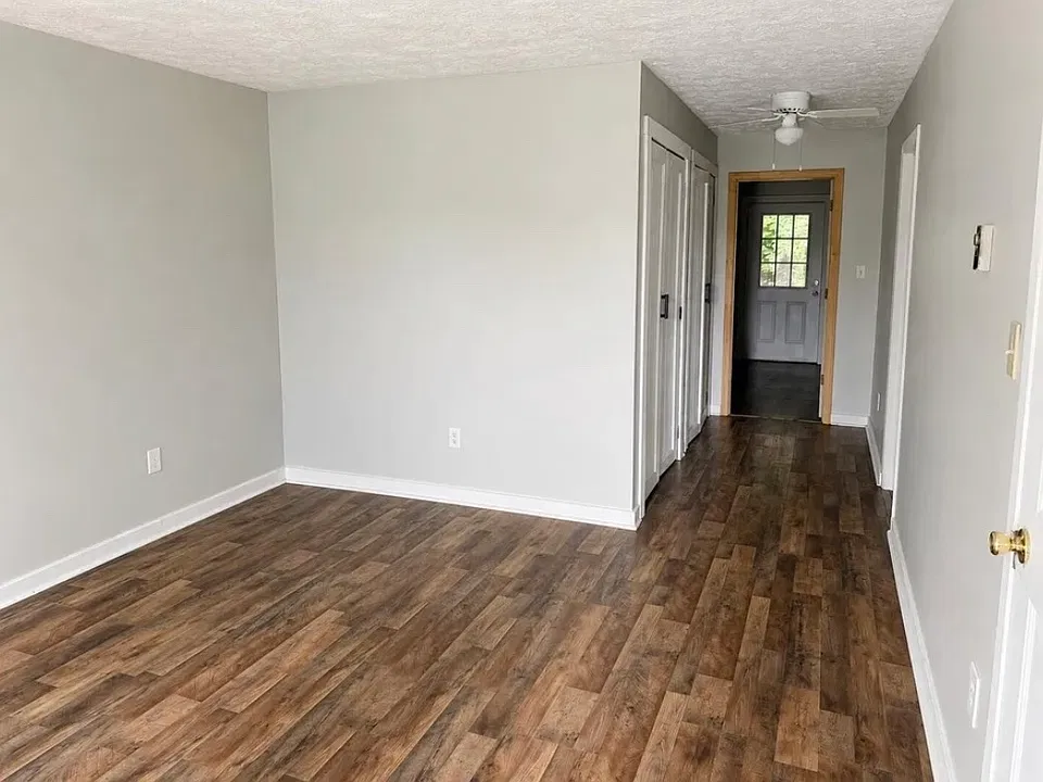 51 Shields Ln #3