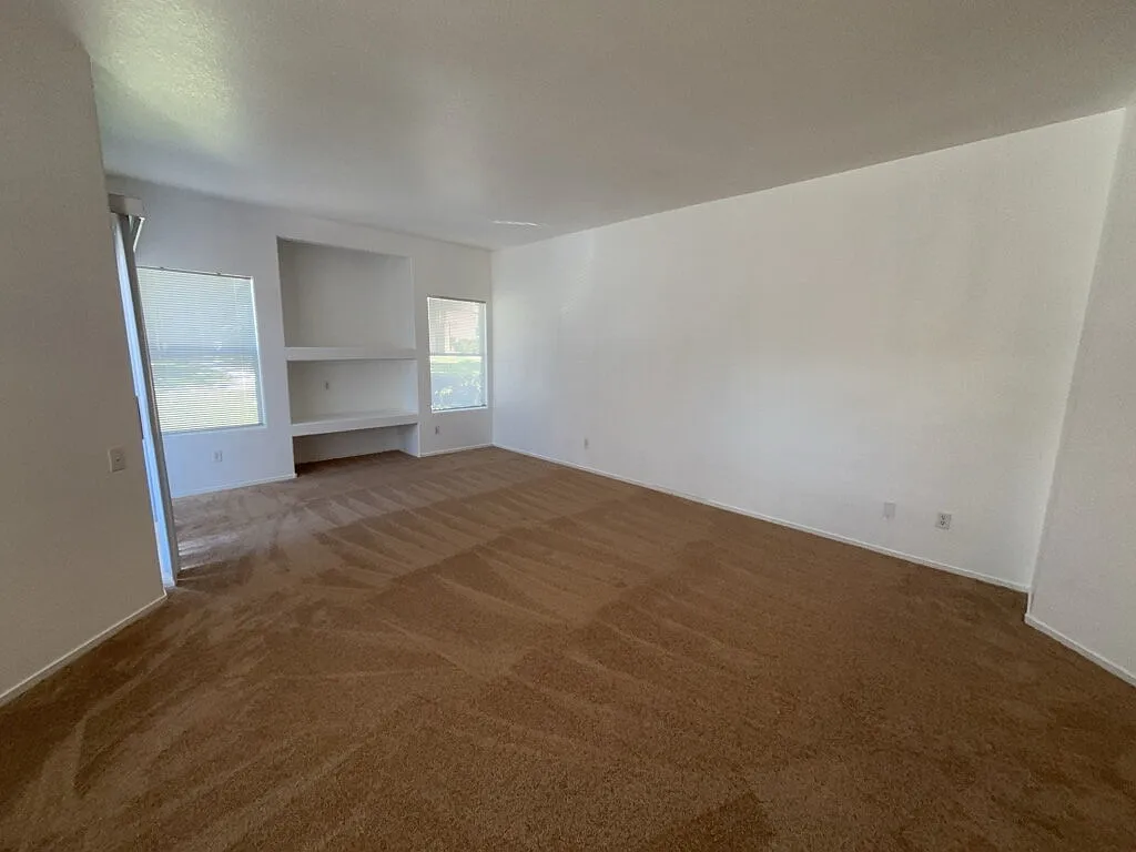 2 bed, 2.0 bath, 1090 sqft, $1,400 — Photo 4