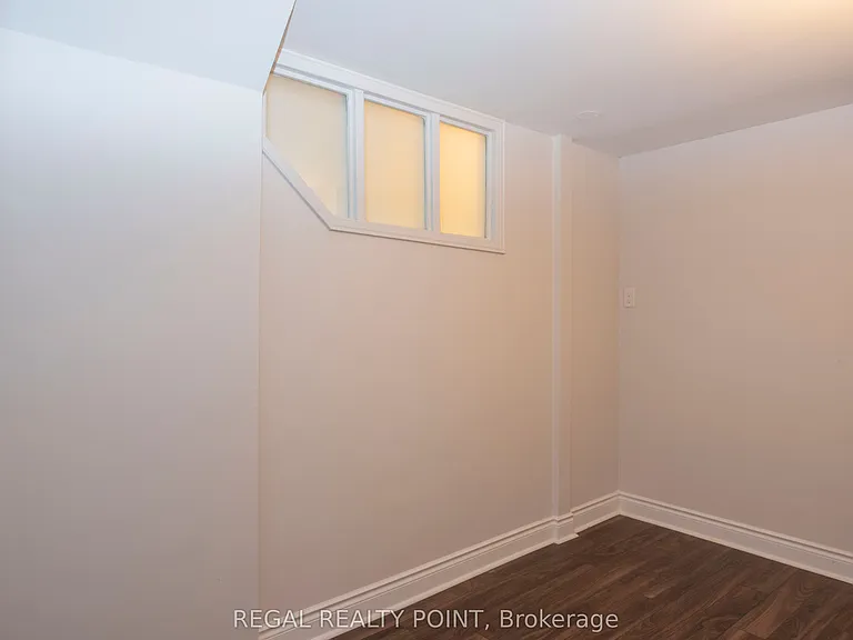 14 Mandel Cres #BASEMENT — Photo 12