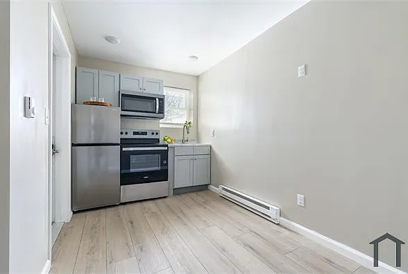 4713 Penn St #E — Photo 30