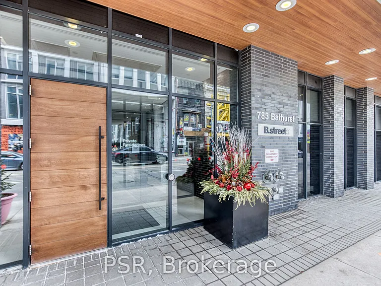 783 Bathurst St #321 — Photo 35