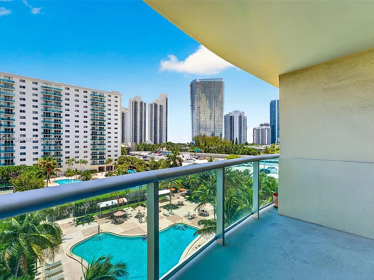 19380 Collins Ave #608 — Photo 2