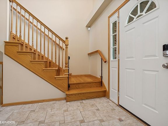 3rd image of 8437 Brandau Ct