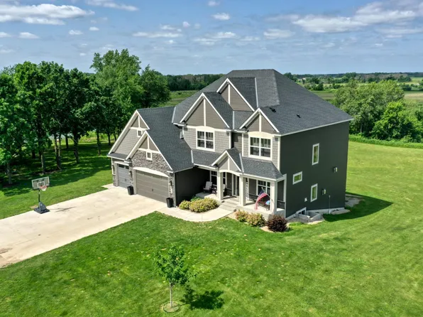 18340 Forest Rd N, Forest Lake, MN 55025