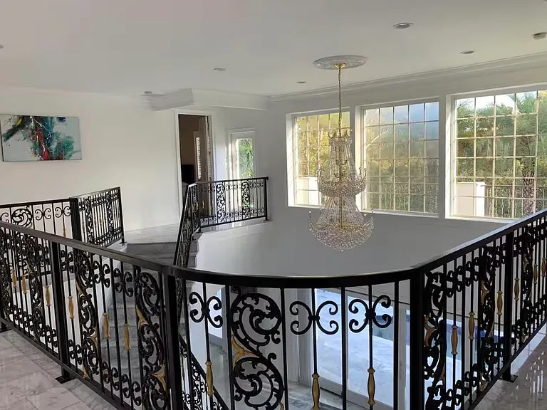 120 W Chapman Rd — Photo 12