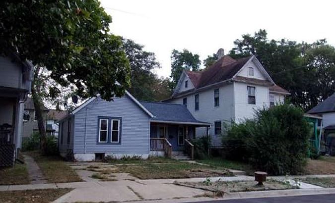 2nd image of 707 N Winnebago St