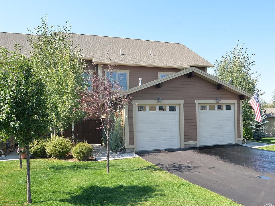 1st image of 998 Montgomerie Cir
