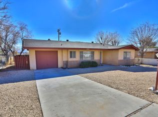 23951 South Rd, Apple Valley, CA 92307