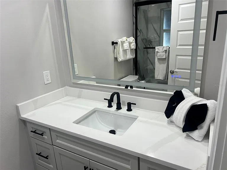 6020 Midnight Pass Rd #22 — Photo 14
