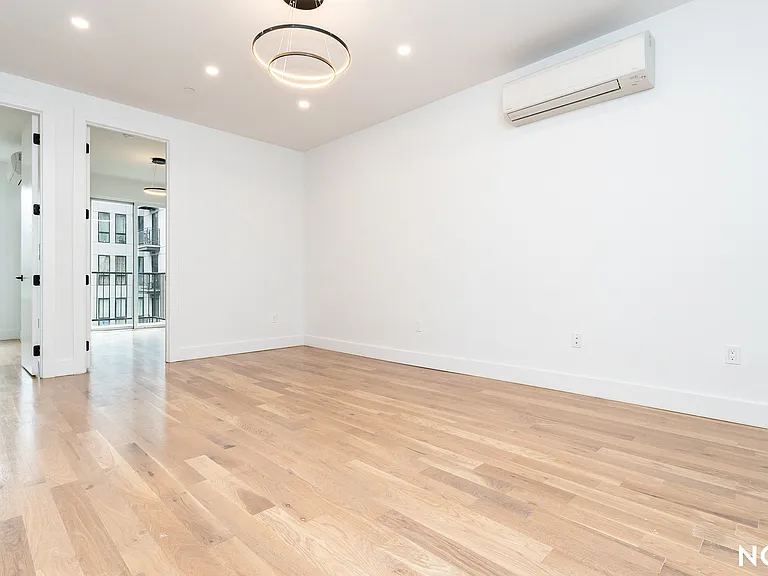156 Martense St #3L — Photo 21