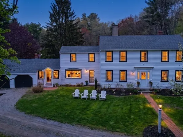 375 Linebrook Rd, Ipswich, MA 01938