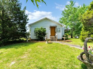 31 Beatrice Ln, Montevallo, AL 35115