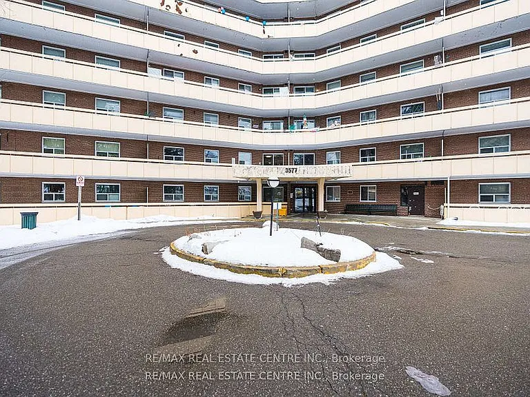 3577 Derry Rd E #207 — Photo 2