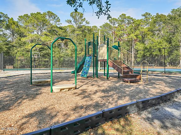 4th image of 3433 Dolphin Drive LOT 85