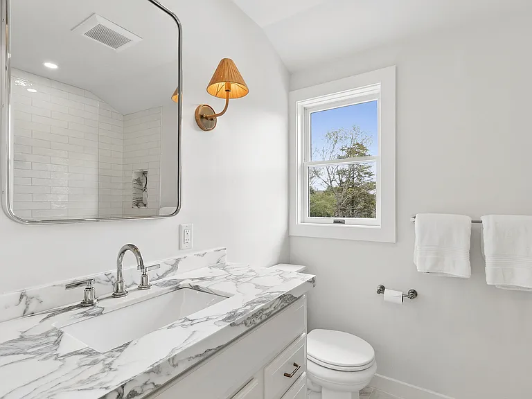 36 Floyd St — Photo 24