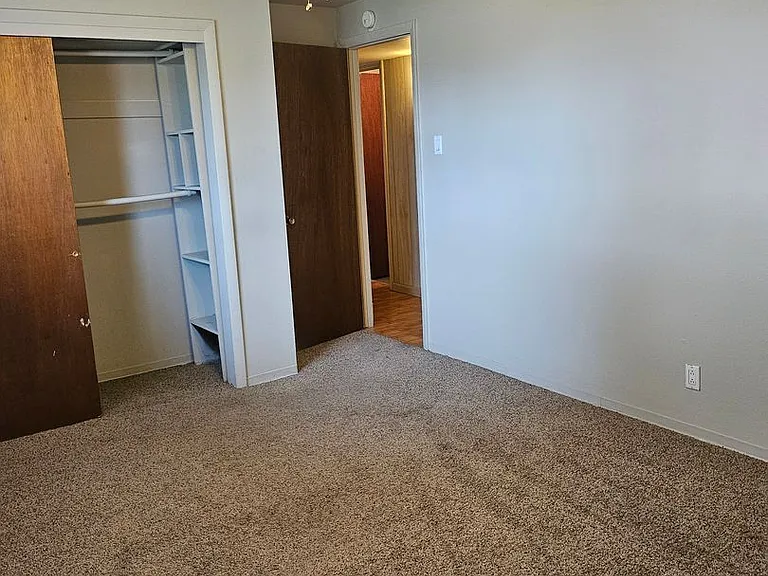 3808 Elmwood Cir — Photo 19