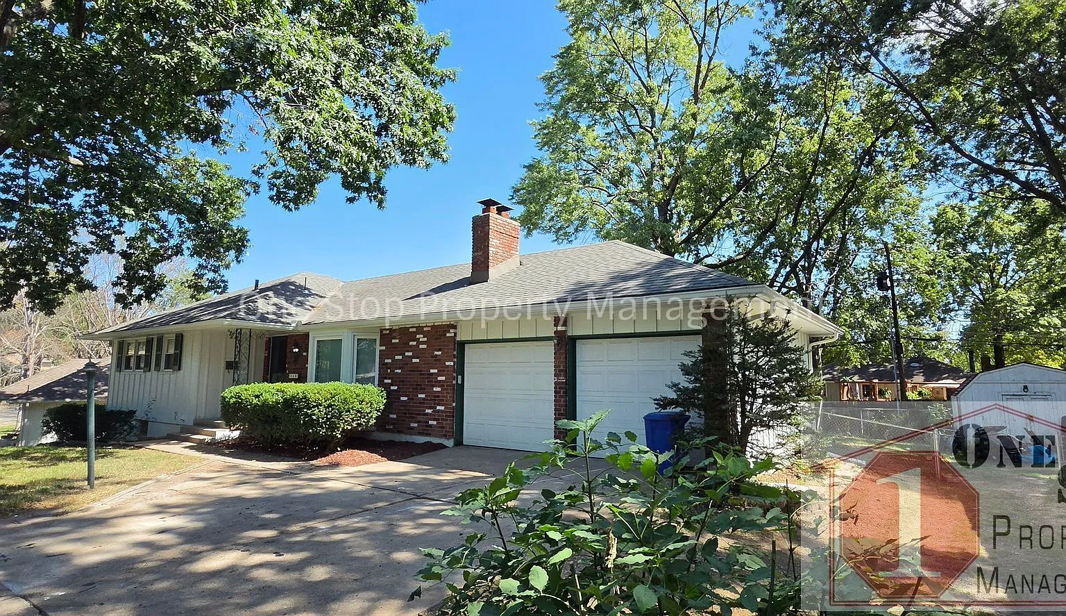 Beautiful 3 Bedroom 2.5 Bathroom in Independence, MO! — Photo 3
