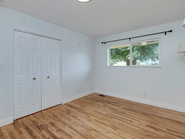 4909 SE Mason Ln — Photo 17
