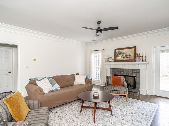 5th image of 34 Mountain Creek Dr SE