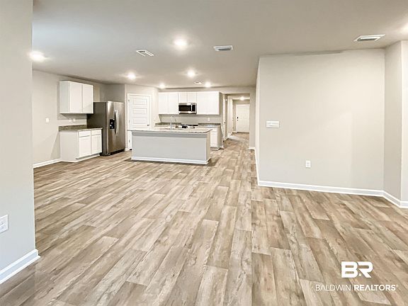 3rd image of 23147 Shadowridge Dr