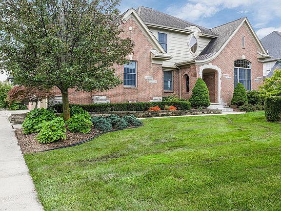 5th image of 47069 Merion Cir