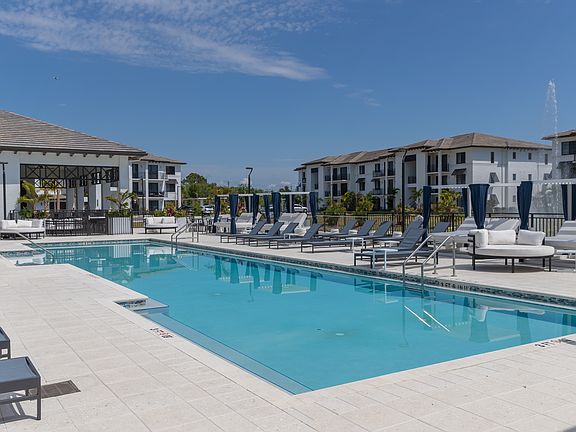 3rd image of 9980 Portofino Vineyards Dr #55-201