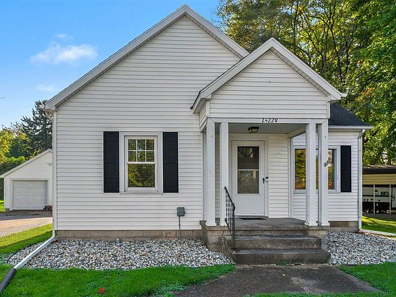 4th image of 2422 W State Road 2