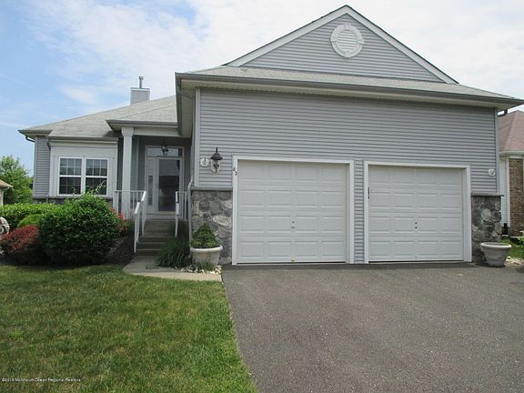 3rd image of 43 Verona Dr