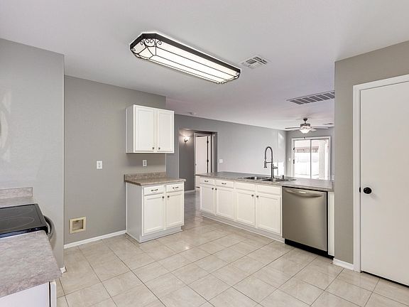 3rd image of 7463 W San Miguel Ave