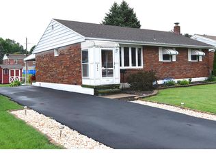 2018 Garfield Ave, Reading, PA 19609