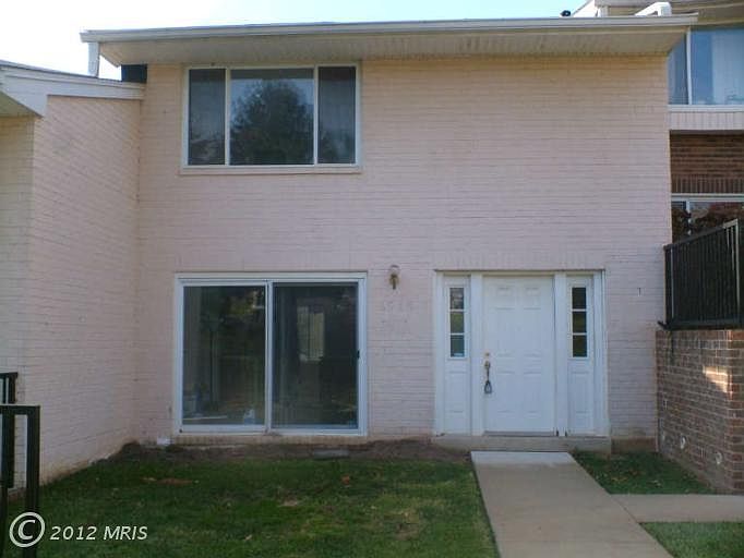 2nd image of 5545 Burnside Dr