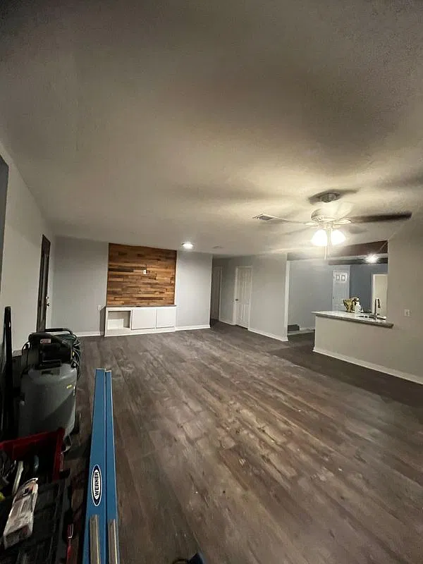 3 bed, 2.0 bath, 1572 sqft, $1,900 — Photo 2