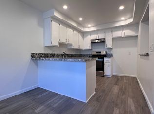 Fullerton Gardens, Fullerton, CA 92833