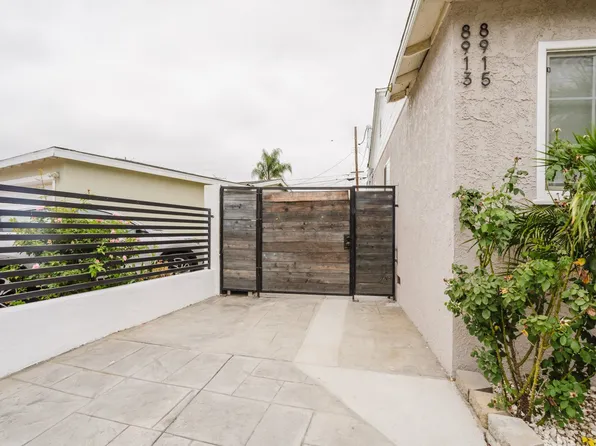 8915 Wakefield Ave, Panorama City, CA 91402
