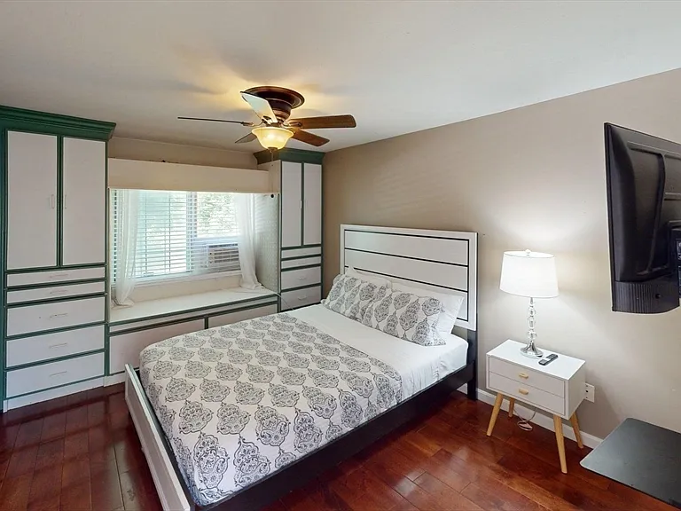 1 Jonathan Cir — Photo 9