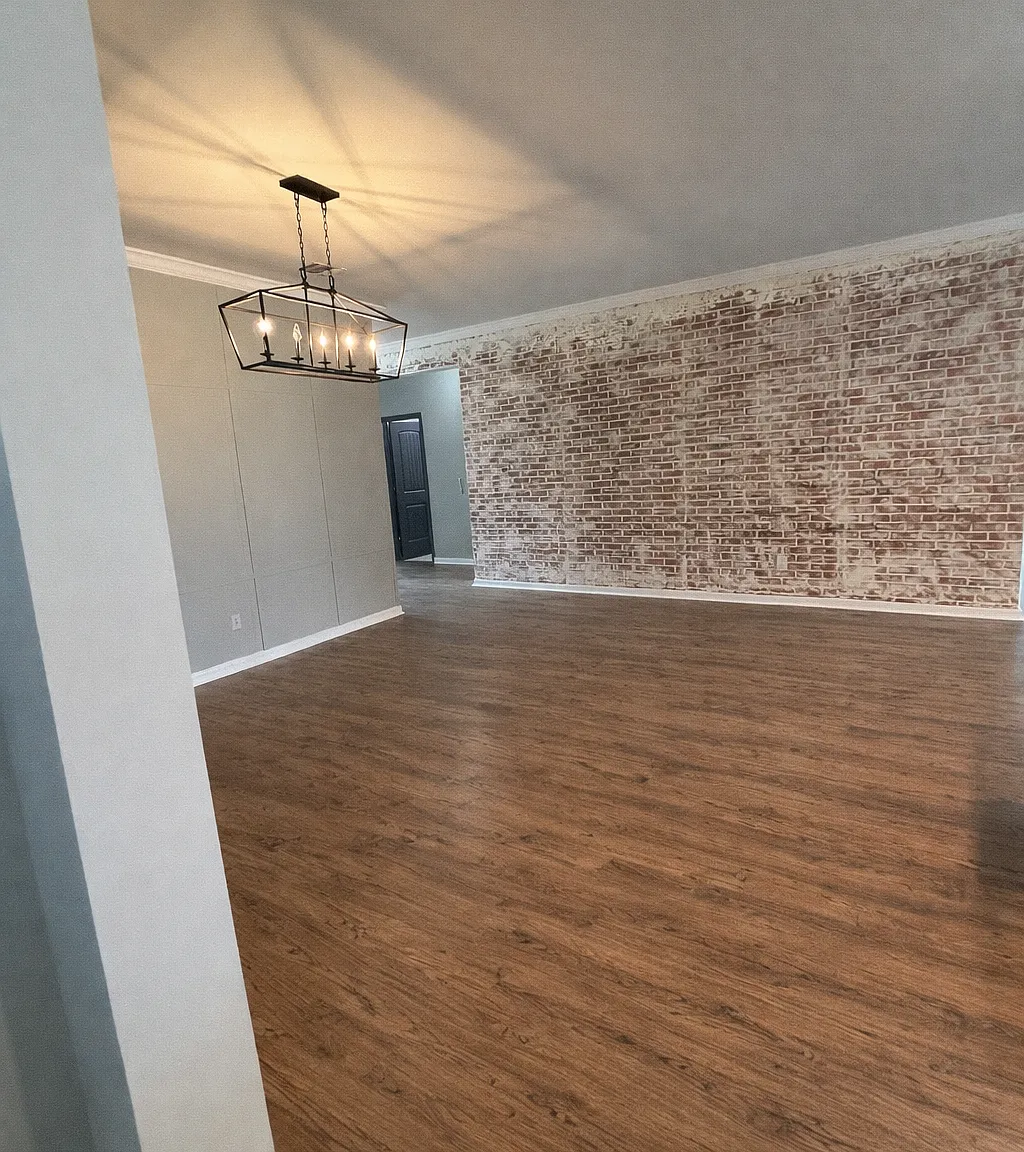 4 bed, 2278 sqft, $2,200 — Photo 3