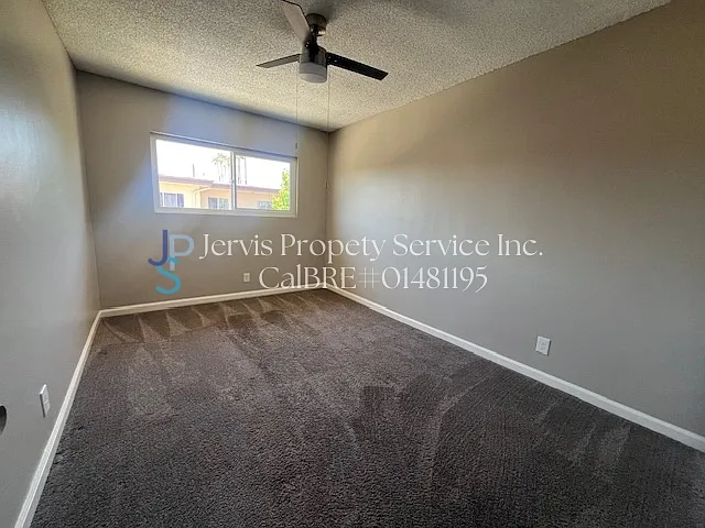 4550-4600 Santa Ana — Photo 21