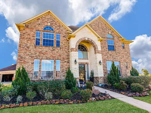 2105 Diamond D Dr, Beaumont, TX 77713